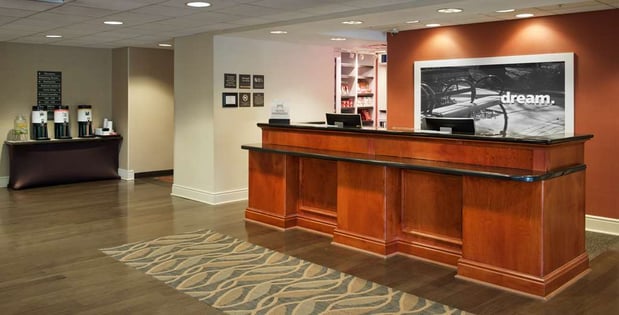 Images Hampton Inn & Suites Pittsburgh-Meadow Lands