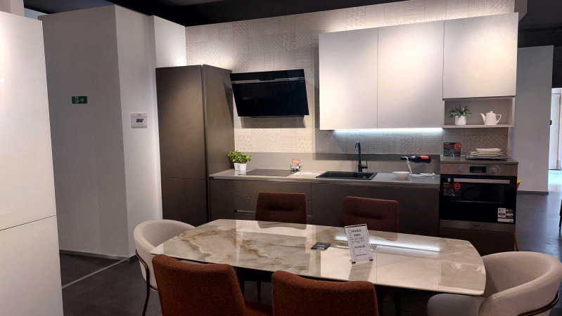Images Domus Arredi - Veneta Cucine Riflessi Calligaris Dorelan
