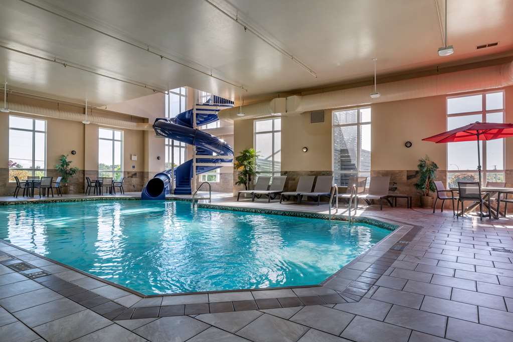 Indoor Pool Best Western Plus Bridgewater Hotel & Convention Centre Bridgewater (902)530-0101