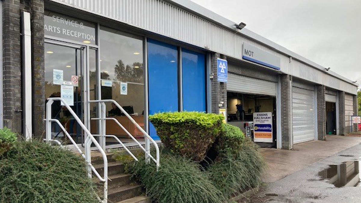Images Ford Service Centre East Kilbride