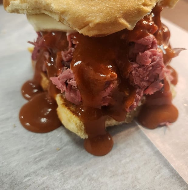 Images Townline Pizzeria Seafood/Harrison's Roast Beef