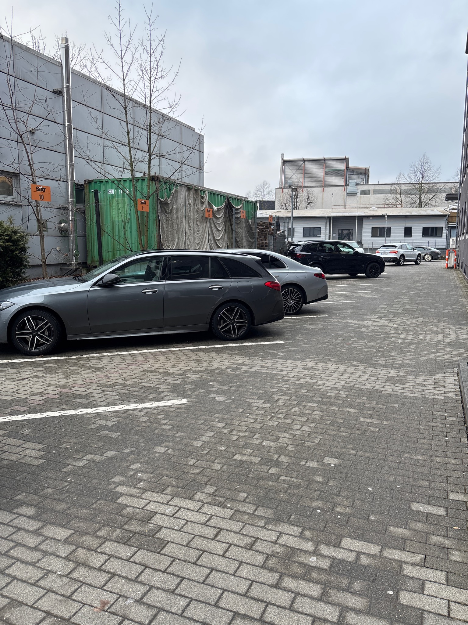 SIXT Autovermietung Frankfurt am Main Ost, Hanauer Landstr. 340 in Frankfurt am Main