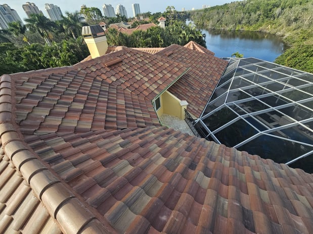 Images Halo Roofing Inc.