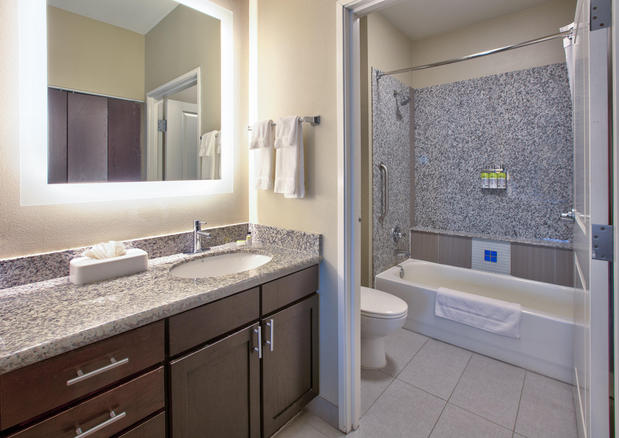 Images Staybridge Suites Plano - Richardson Area by IHG