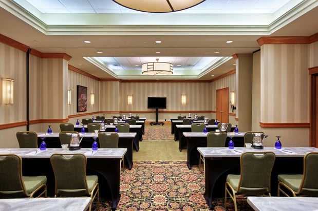 Images Hilton Chicago/Oak Brook Suites