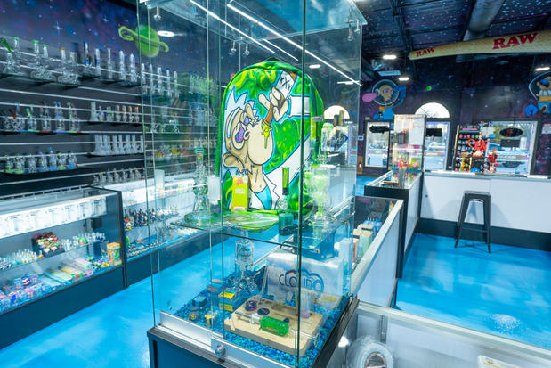 Images Cloud 9 Smoke Shop, Vape, & Hookah Co. - South Marietta Parkway