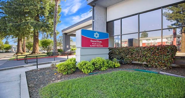 Images SureStay Plus by Best Western Sacramento North