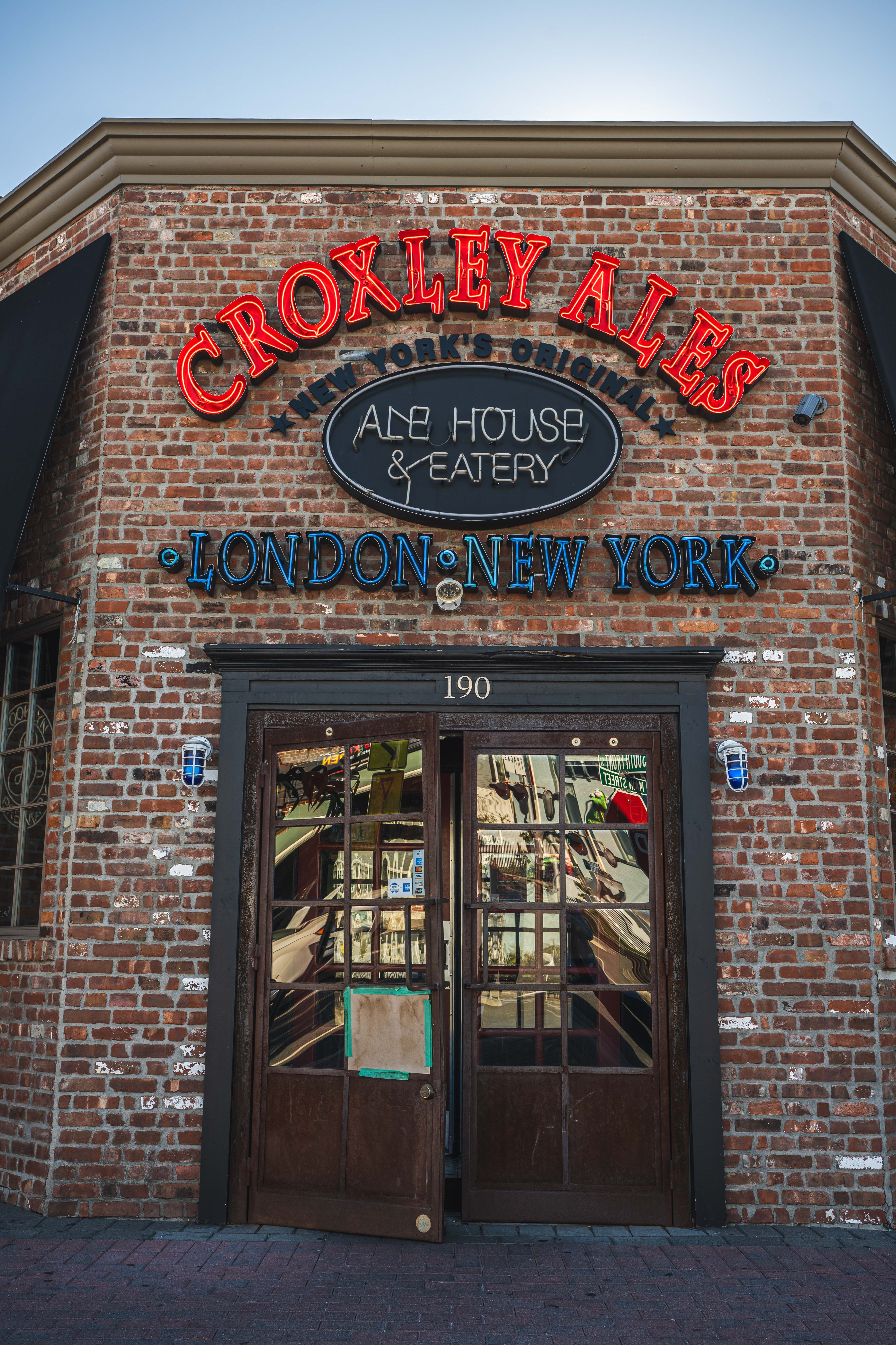 Croxley's Farmingdale
