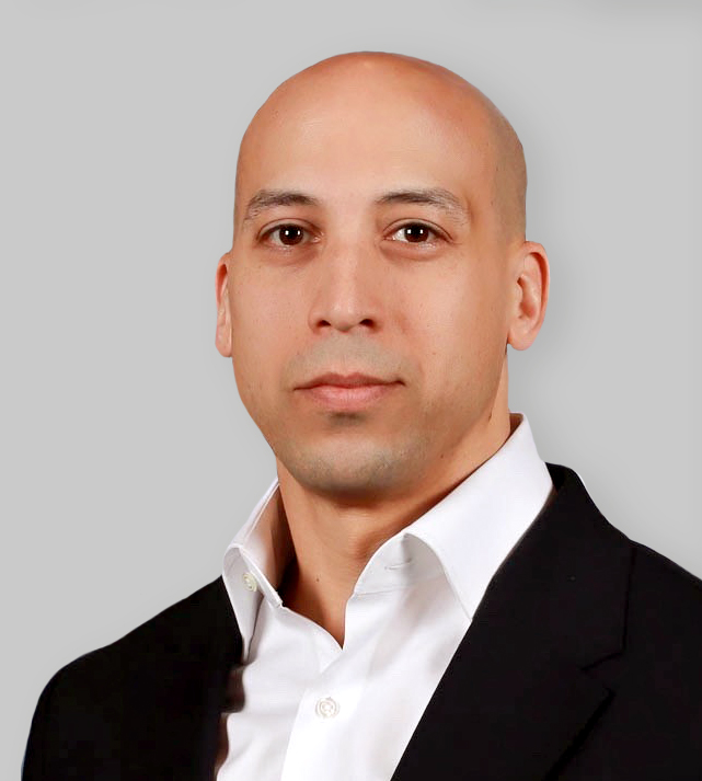 Headshot of Mohammad Sarhan, a wealth advisor at Chase