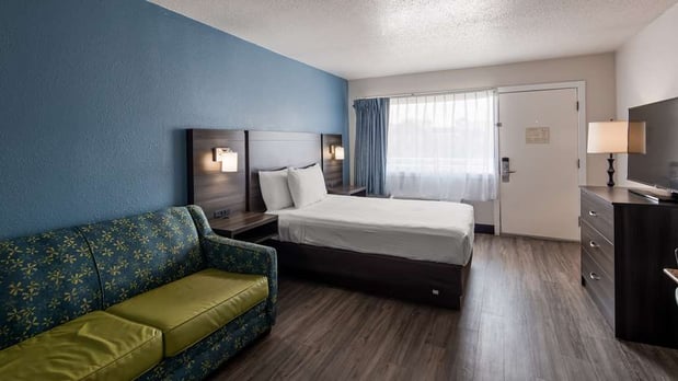 Images SureStay by Best Western Virginia Beach Royal Clipper