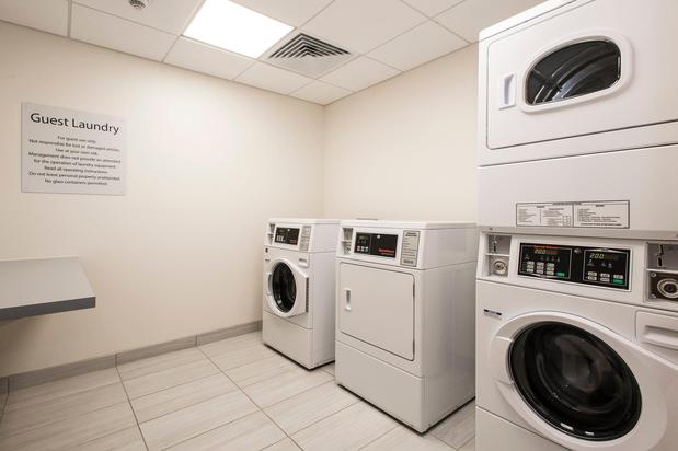 Images Holiday Inn Express & Suites Phoenix North - Happy Valley by IHG