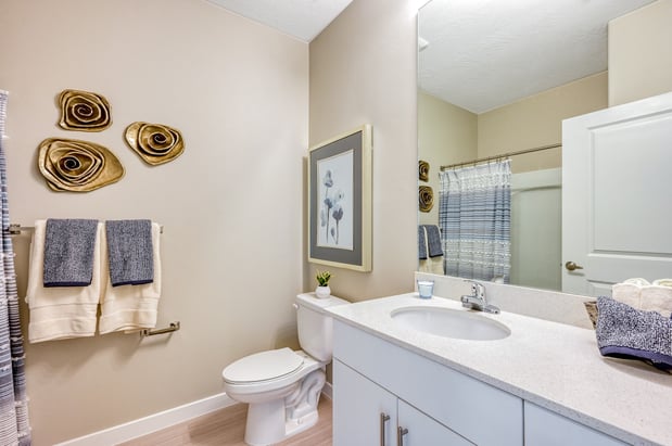 Images Brookfield Apartments