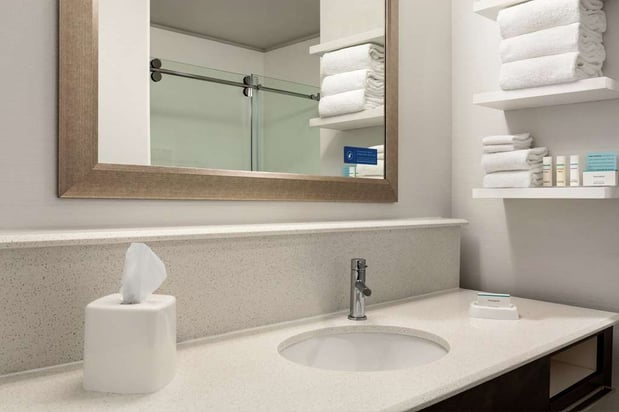 Images Hampton Inn & Suites Minooka