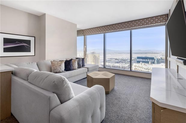 Images Hilton Grand Vacations Club Elara Center Strip Las Vegas