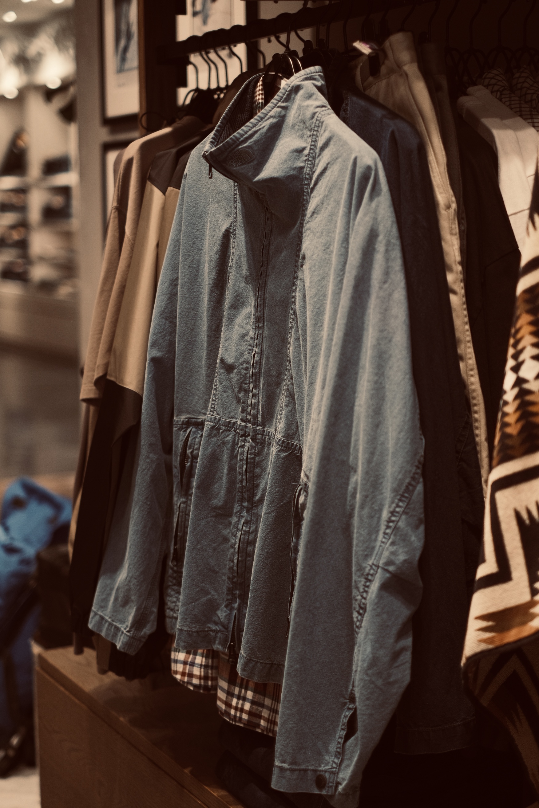 Images THE NORTH FACE MAN (ザ・ノース・フェイス マン) LUCUA1100