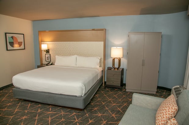 Images Holiday Inn New Orleans West Bank Tower by IHG