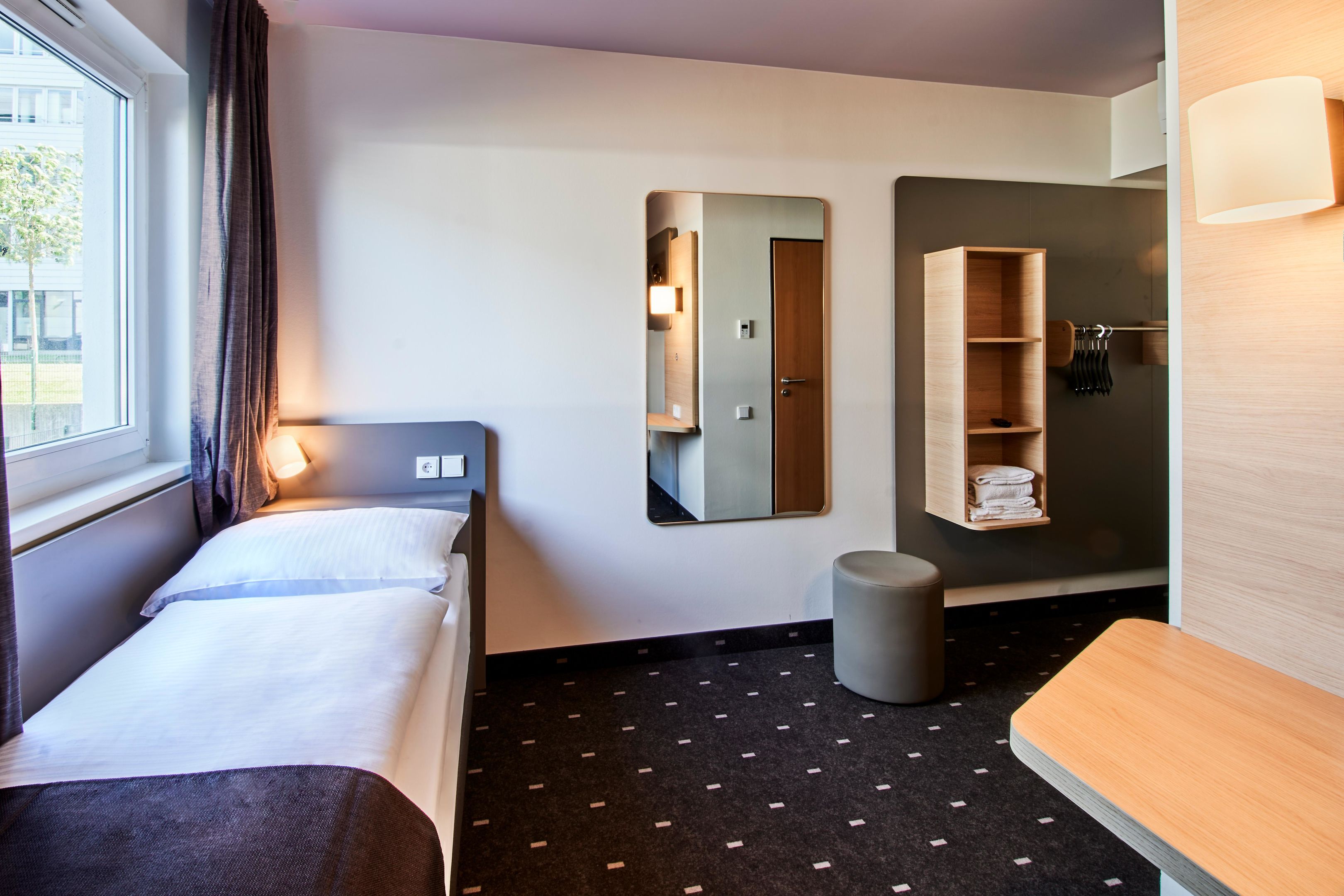 Kundenbild groß 22 B&B HOTEL Frankfurt-Niederrad