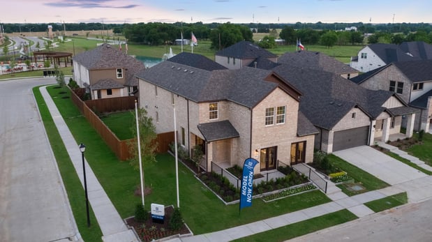 Images UnionMain Homes at Creekside