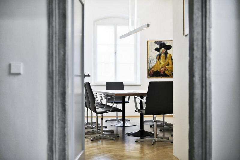 Images Studio Legale Egger + Partner