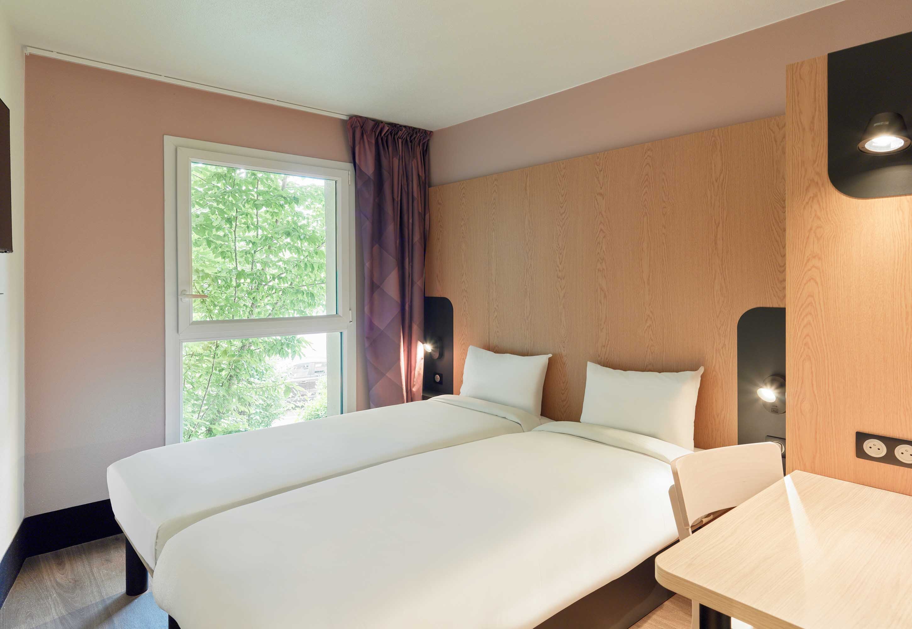 B&B HOTEL Paris Romainville Noisy-Le-Sec