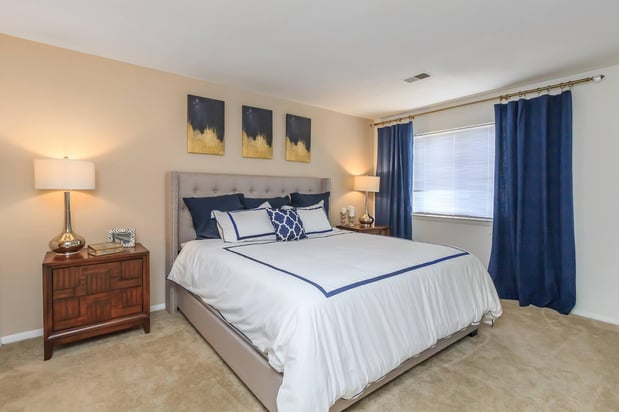 Images Walden Pond Living