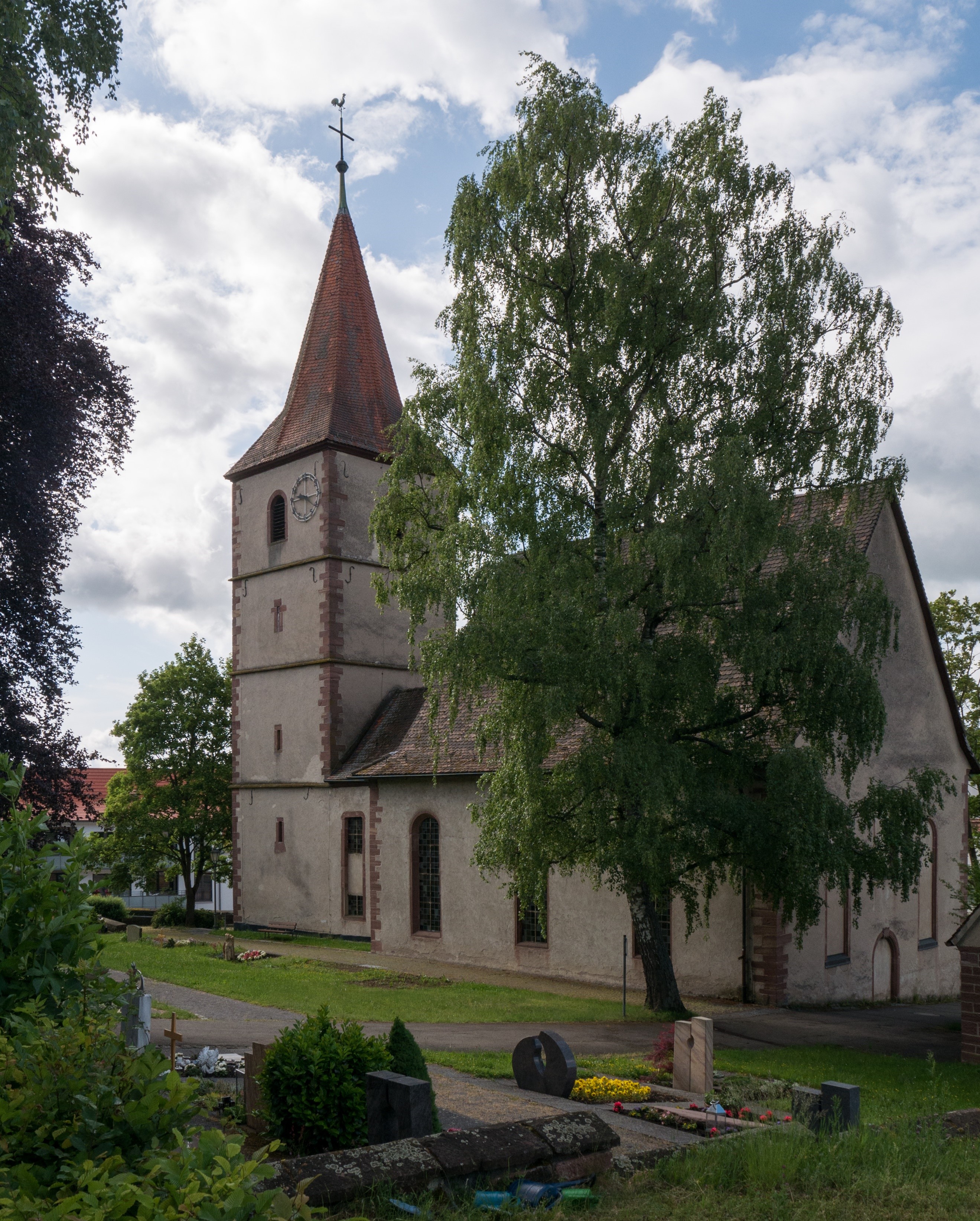 Dreifaltigkeitskirche - Evangelische Kirchengemeinde Simmozheim, Schillerstraße 2 in Simmozheim