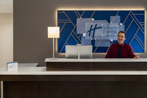 Images Holiday Inn Express & Suites Colorado Springs Central by IHG