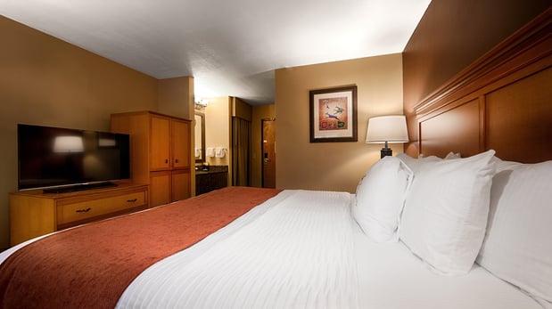 Images Best Western Plus Deer Park Hotel and Suites