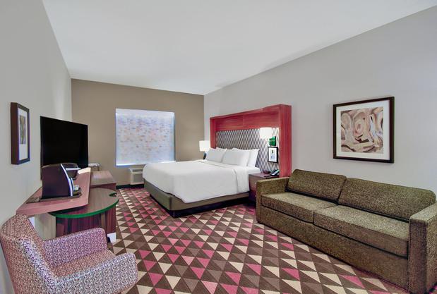 Images Holiday Inn Erie, an IHG Hotel