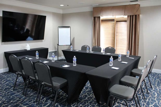 Images Homewood Suites by Hilton Chicago - Schaumburg