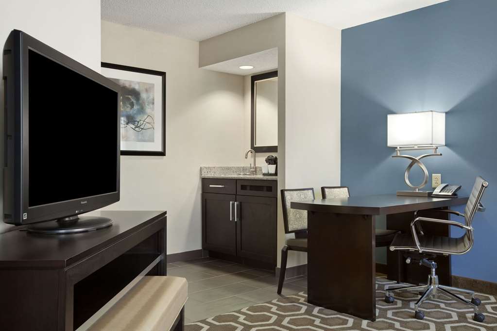 Guest room