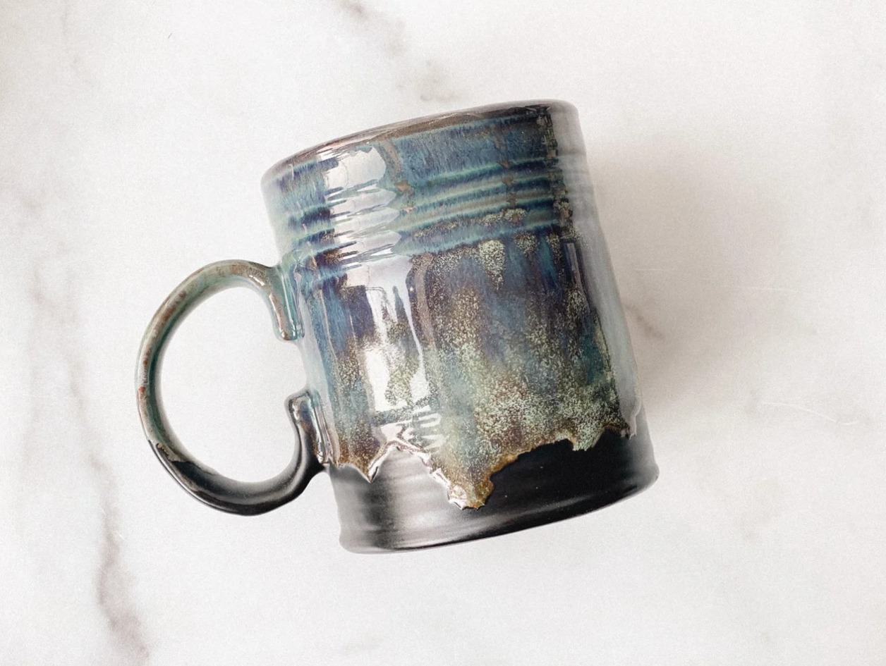 Enjoy a relaxing evening of painting with us at Stafford Cidery.
Registration includes your pottery, the use of our specialty glazes, and one drink from the bar.
Once you've finished your painting we will bring your pottery back to our studio to be kiln fired.
Learn more + register online.