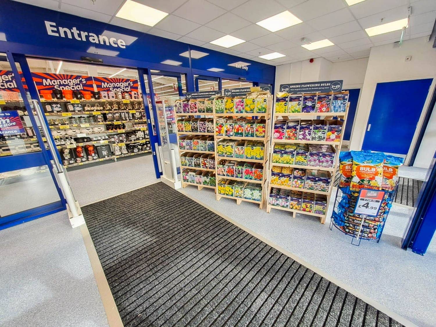 Images B&M Home Store with Garden Centre