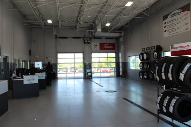 Images Russ Darrow Nissan of Milwaukee Service Center