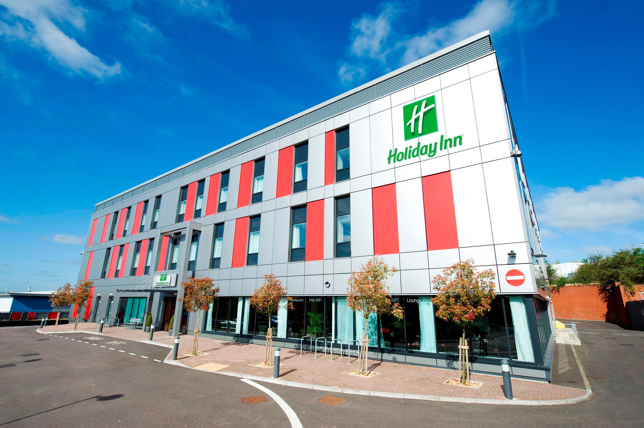 Images Holiday Inn London - Luton Airport, an IHG Hotel