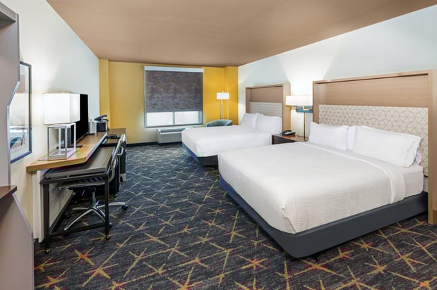 Images Holiday Inn & Suites Tulsa South by IHG