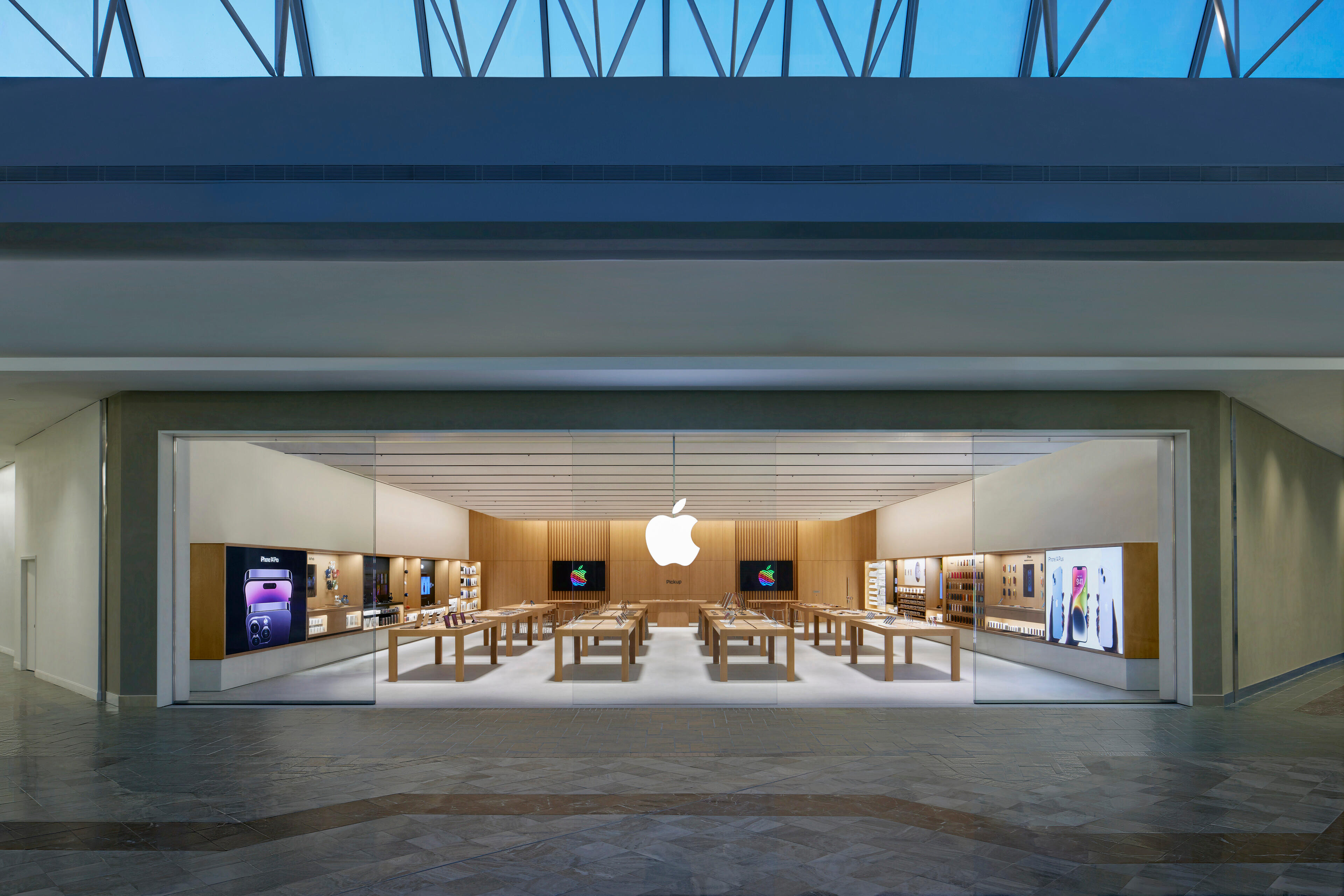 Image 2 | Apple Lakeside Shopping Center