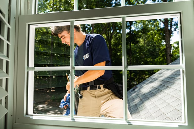 Images Window Hero Charlotte