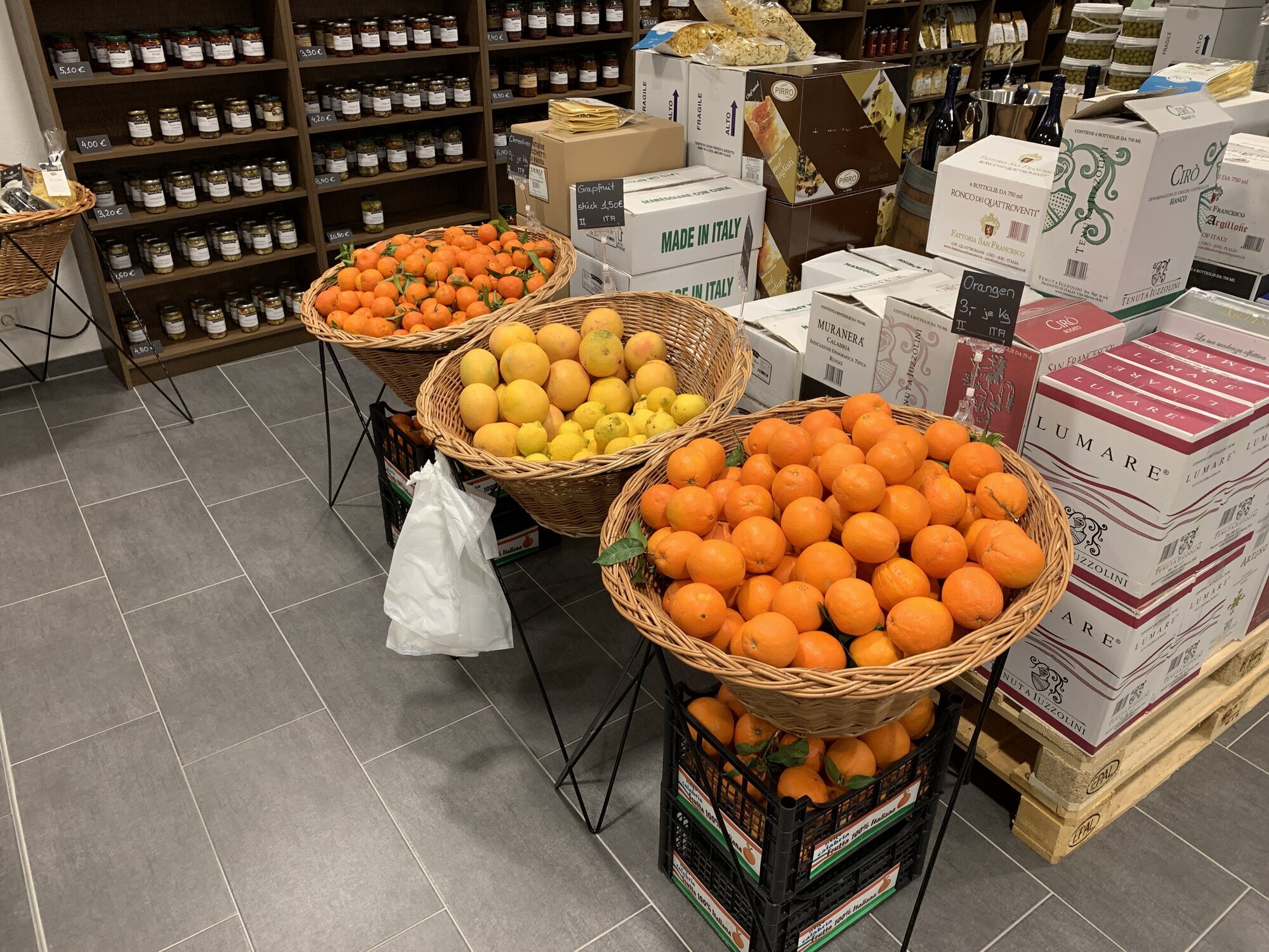 Feinkost & Weinbar Rossano, Pforzheimer Straße 27 in Rutesheim