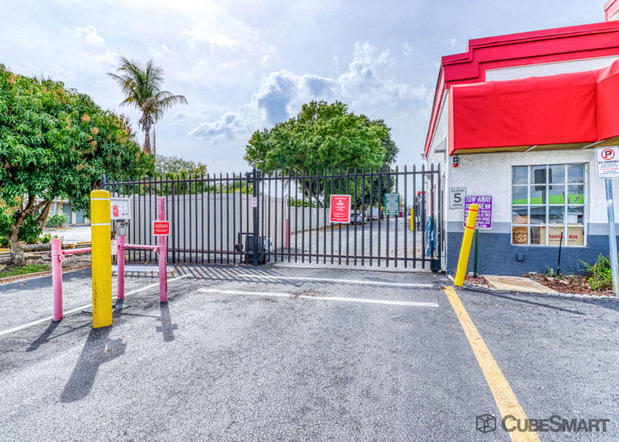 Images CubeSmart Self Storage