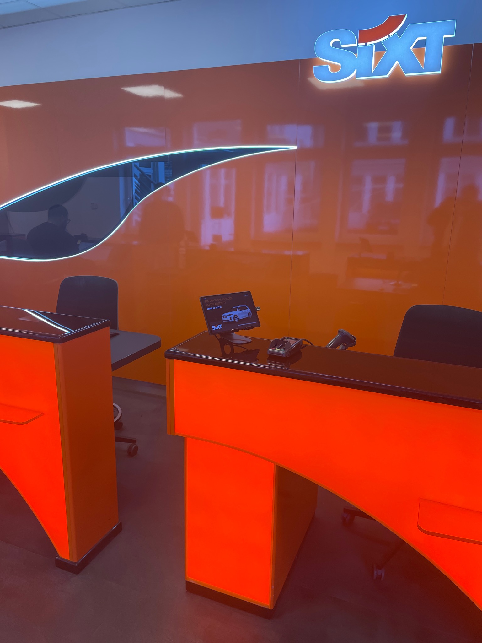 SIXT Autovermietung Hannover Buchholz, Karl-Wiechert-Allee 74 in Hannover