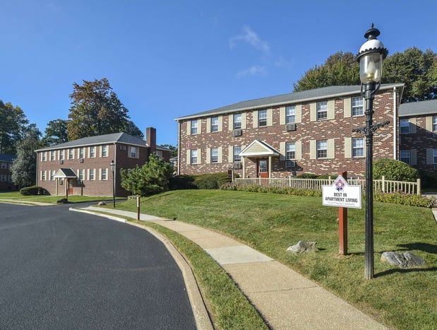 Images Knollwood Apartments