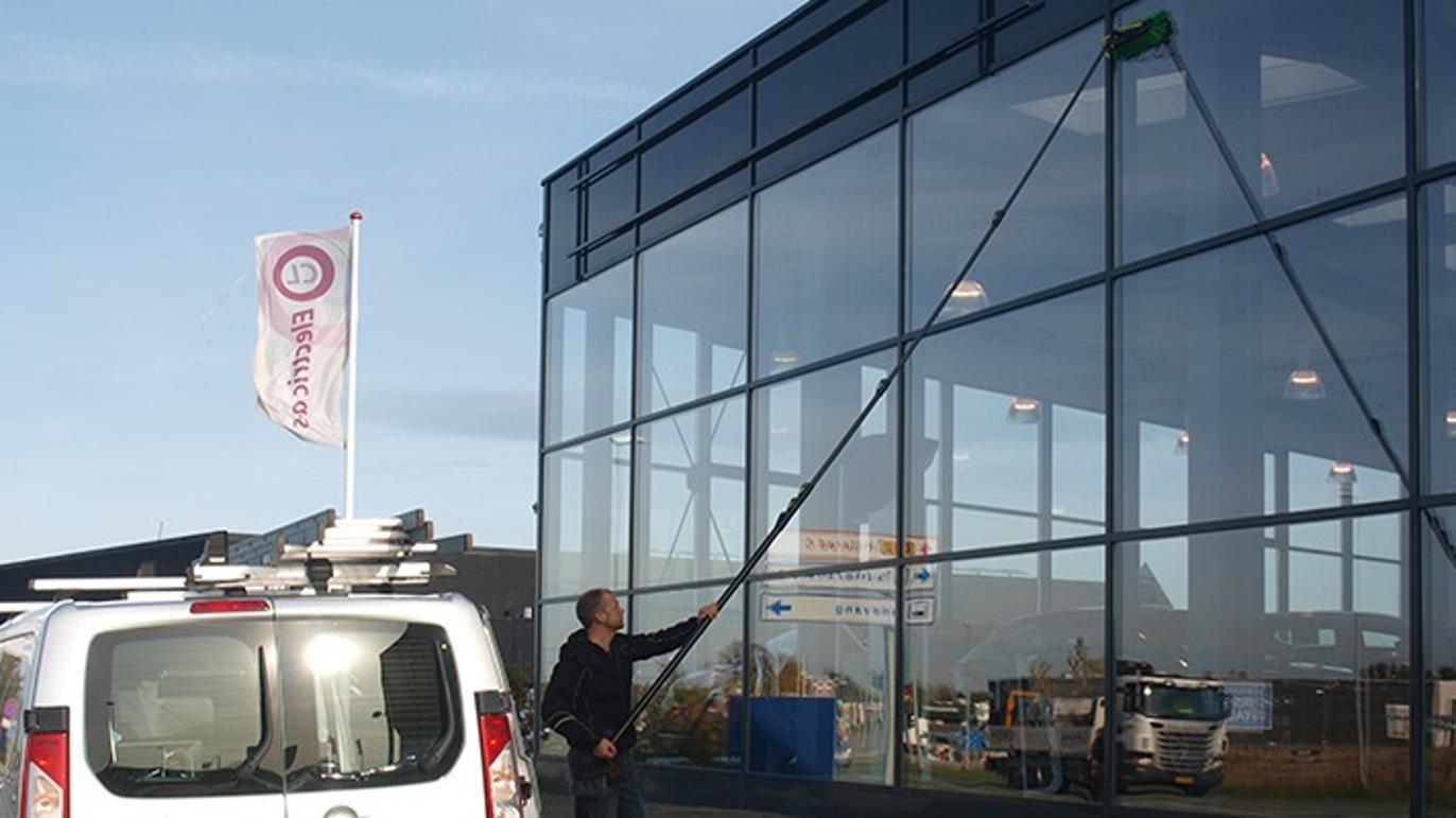 Images Lausten & Co.