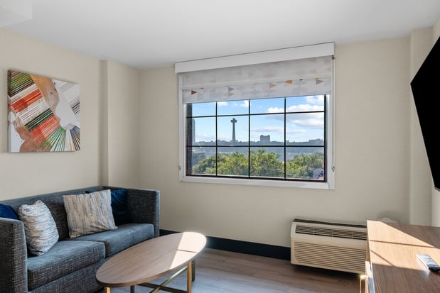 Images Holiday Inn Niagara Falls State Park Entry by IHG