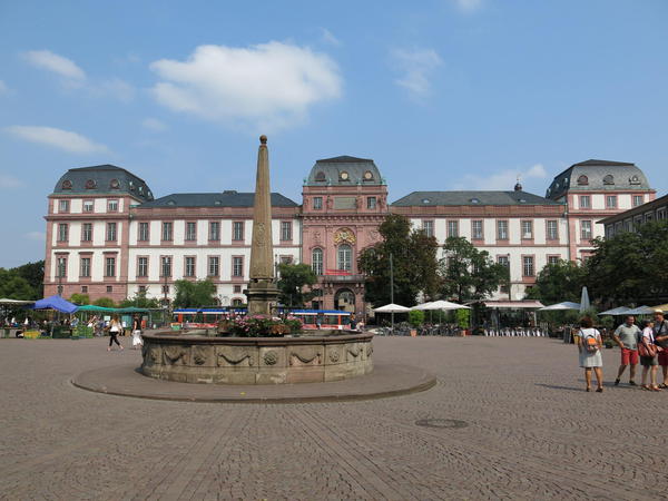 Bilder Holiday Inn Express Darmstadt by IHG