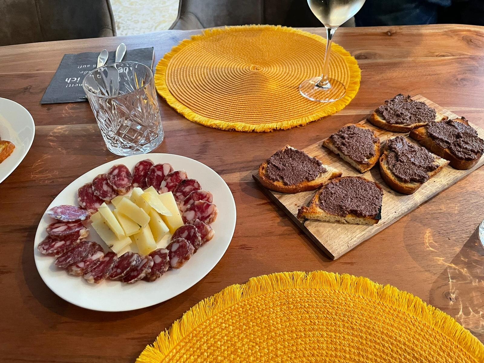 Feinkost & Weinbar Rossano, Pforzheimer Straße 27 in Rutesheim