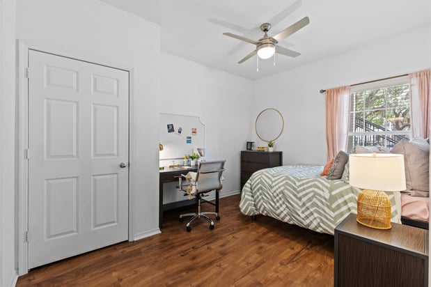 Images University Club Apartments