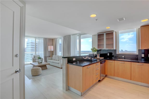 Images Beach House Fort Lauderdale, a Hilton Resort