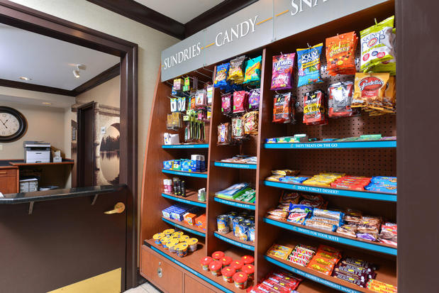 Images Staybridge Suites Ofallon Chesterfield by IHG