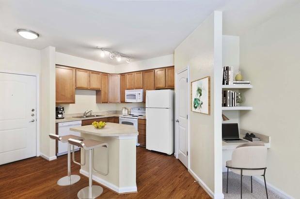 Images Camden College Park Apartments